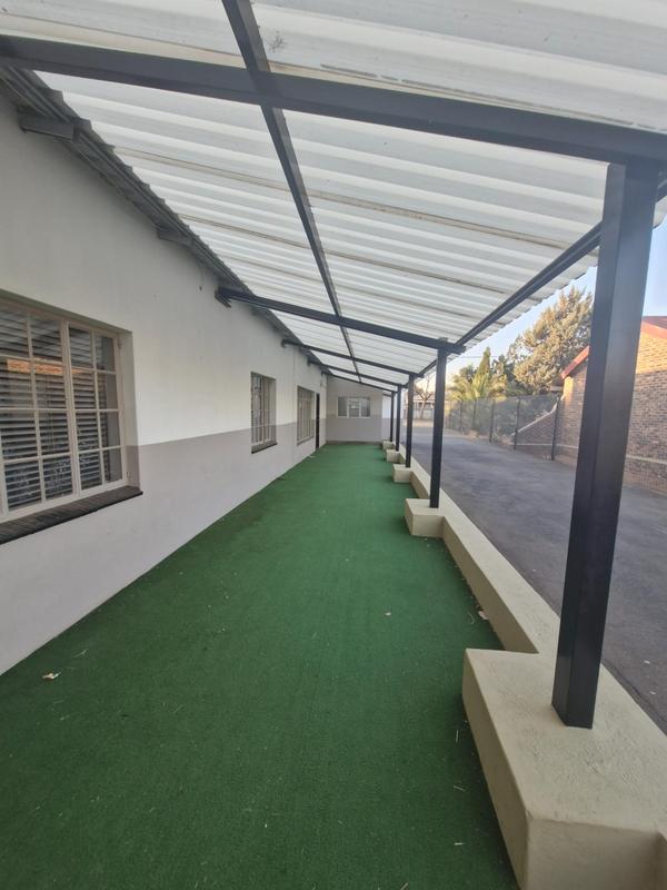 6 Bedroom Property for Sale in Vryburg North West